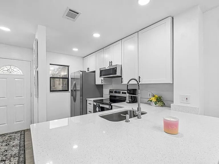 4225 N Highway A1A #17 — Photo 12