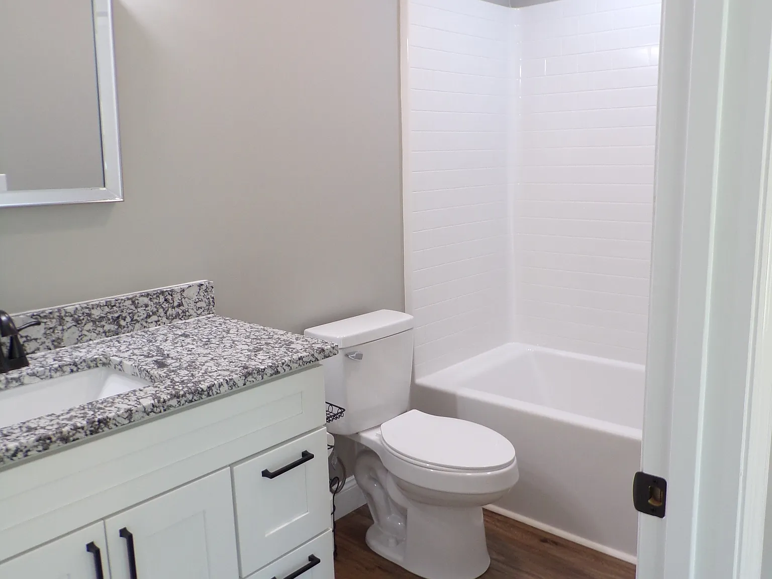 533 Anton Street - 1 — Photo 2
