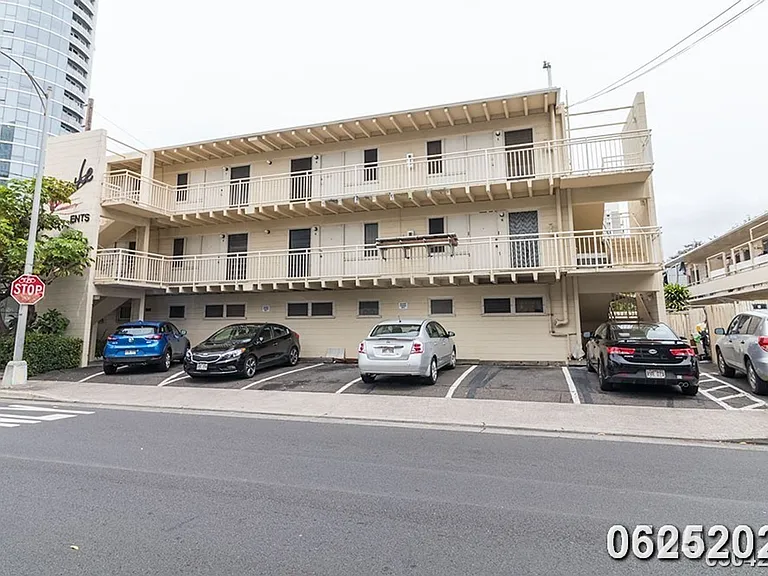 629 Piikoi St #L — Photo 2