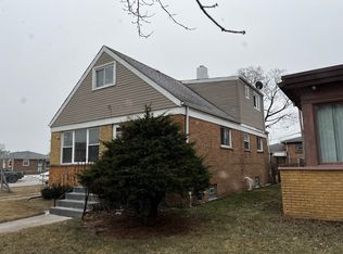 13958 Betty Ln, Blue Island, IL 60406