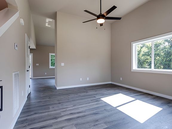 5th image of 3371 Booker Ridge Rd