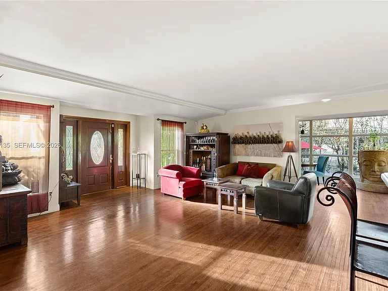 6315 Maynada St — Photo 7