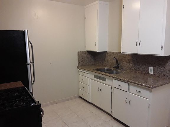 2nd image of 40 Sunol St APT 2