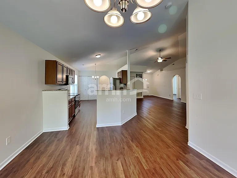 327 Haystack Ave — Photo 6