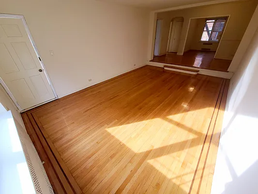 Rented by Metro Garden Realty NYC | media 21