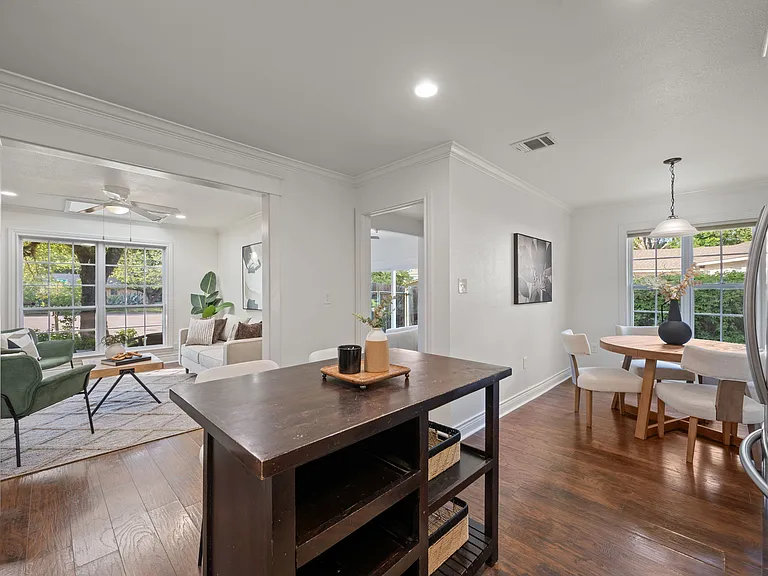 3811 Byron Dr — Photo 17