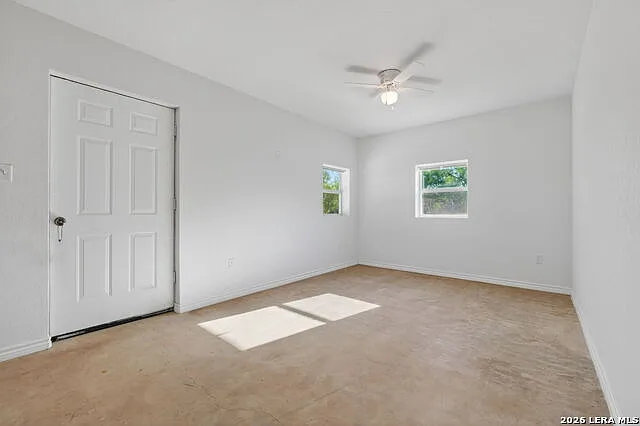 128 County Road 2672 — Photo 15