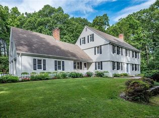 71 Hurdle Fence Dr, Avon, CT 06001