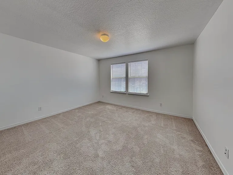 5283 Brydon Woods Cir — Photo 25