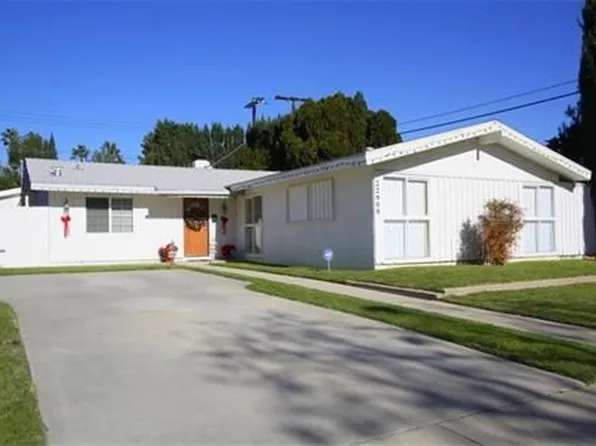 22909 Burton St, Canoga Park, CA 91304