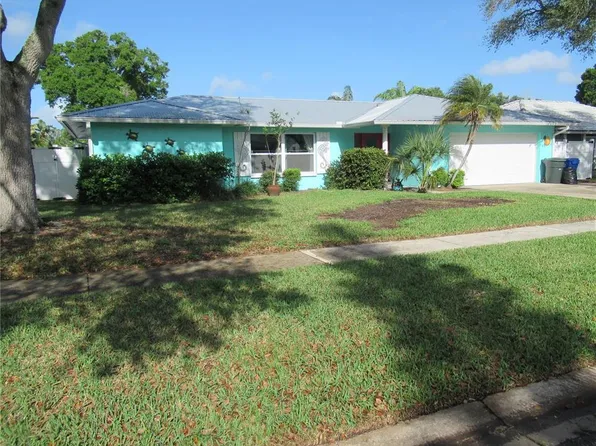 1250 Dinnerbell Ln E, Dunedin, FL 34698