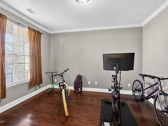 2nd image of 1042 Brixworth Dr