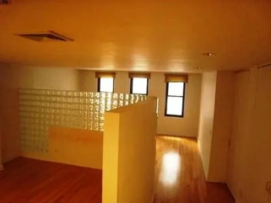 Rented by MNS | media 29