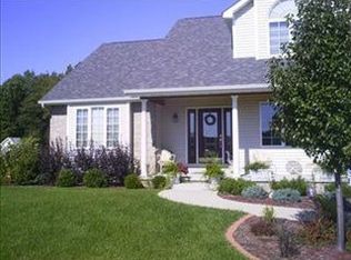 231 Northwind Dr, Valparaiso, IN 46385