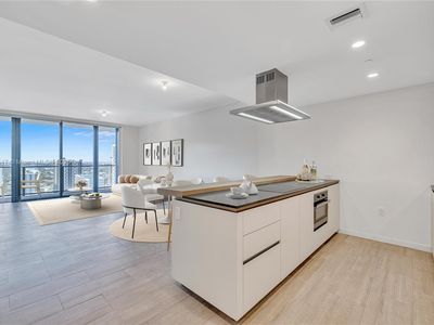 1000 Brickell Plz #3108, Miami, FL, 33131