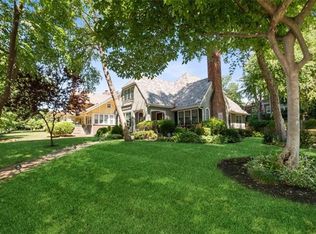 402 W 59th St, Kansas City, MO 64113