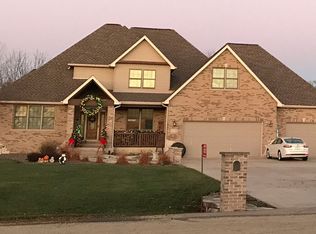 4830 E Memory Ln, Sandwich, IL 60548