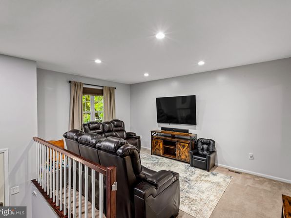 3 Waltham Way, Sicklerville, NJ 08081