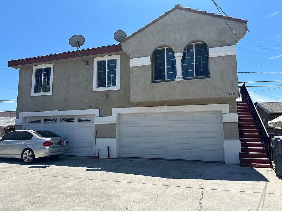 Entire home is on the top floor. Garage that pertains to the unit is the one closest to the stairs.
