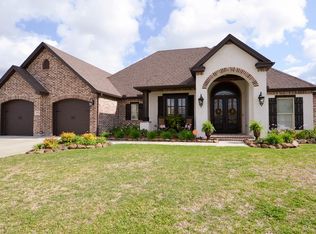 7876 Oakridge Dr, Nederland, TX 77627