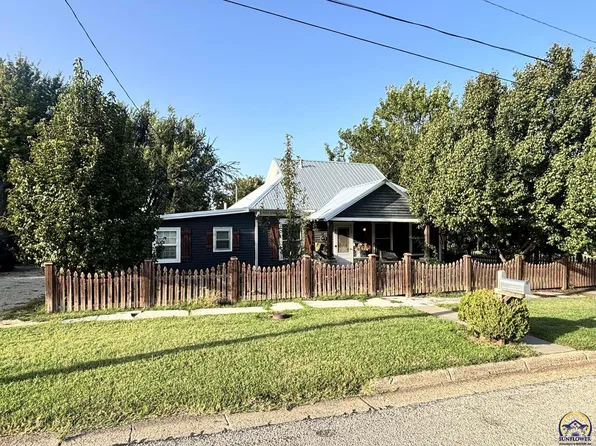 509 Main St, Cottonwood Falls, KS 66845