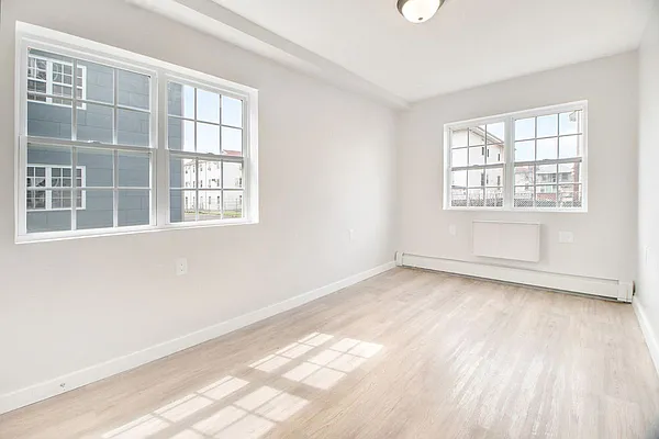 Rented by EXR | media 13