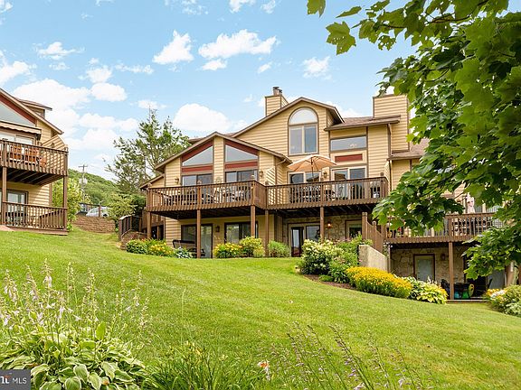 2nd image of 1601 Deep Creek Dr #3-B
