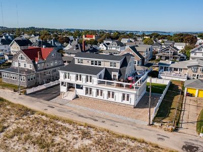 133 Beach Ave, Hull, MA, 02045