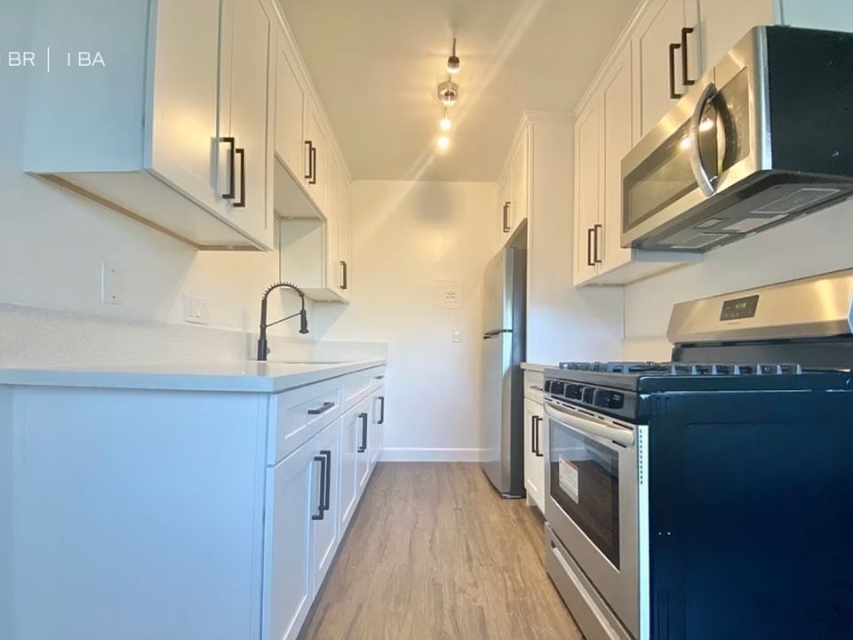 Vine Fullerton Apartment Rentals Fullerton, CA Zillow