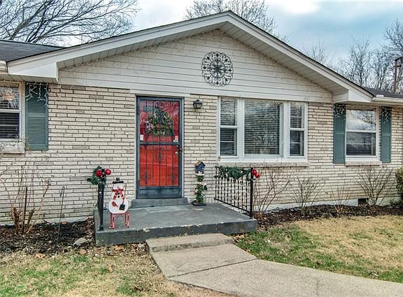 3rd image of 516 McDonald Dr
