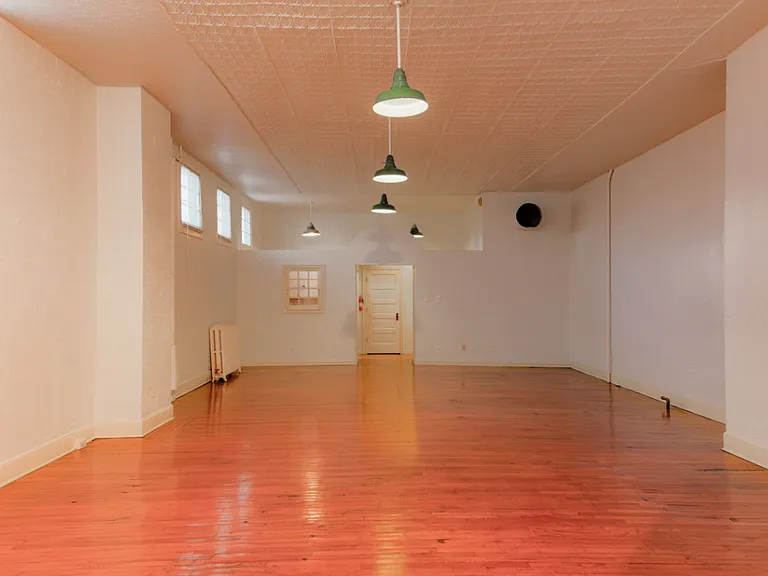 Renovated Apartments in the Historic Broadway Market Building — Photo 64