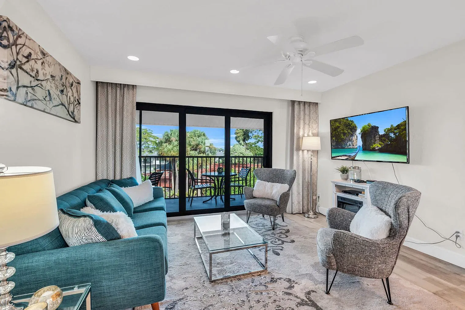 2 bed, 2.0 bath, 861 sqft, $8,408 — Photo 1