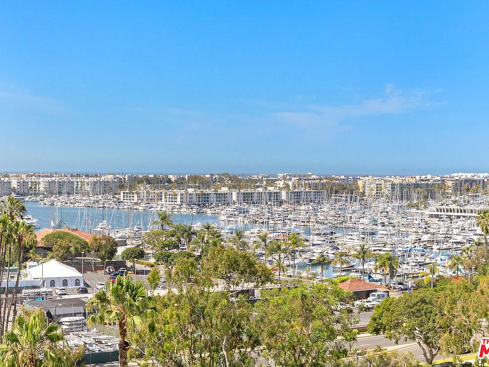 1st image of 13600 Marina Pointe Dr Unit 901