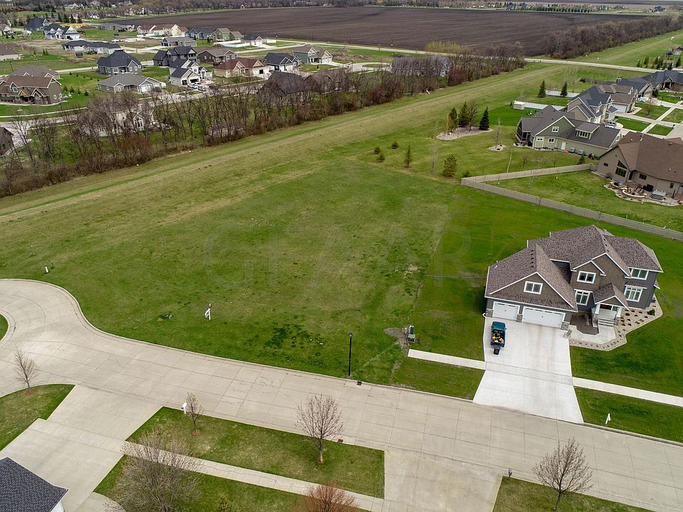 2nd image of 68 Desiree Dr