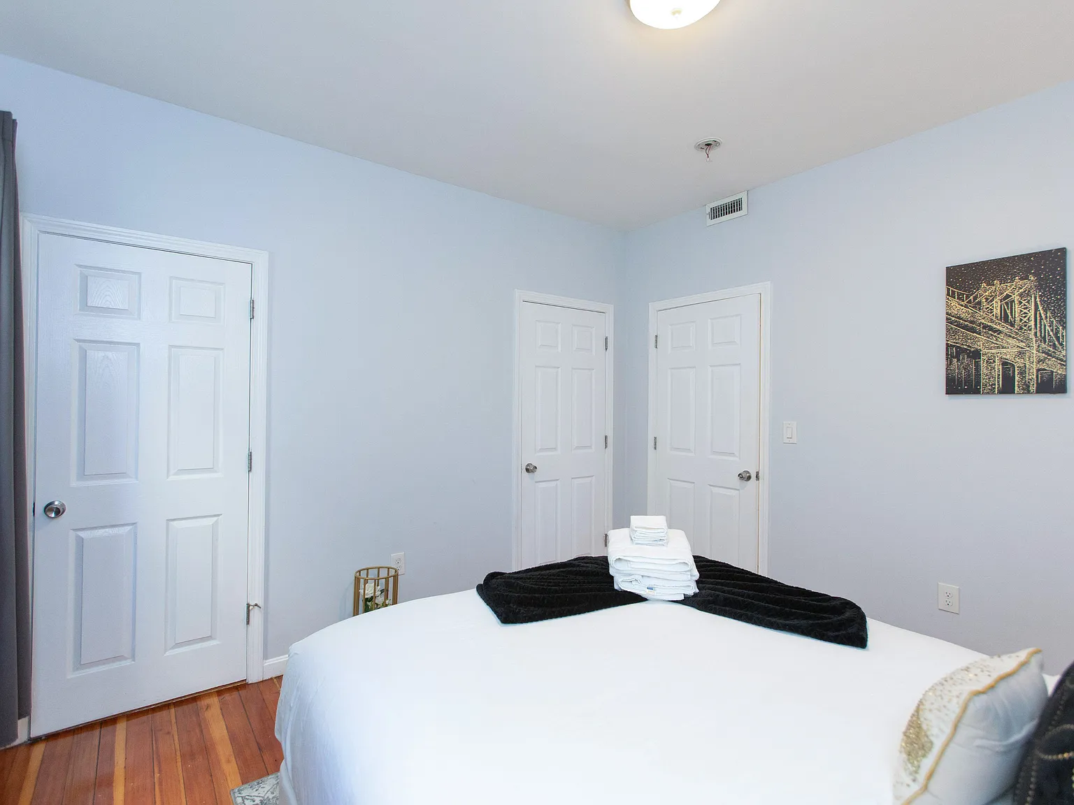 4 bed, 1.0 bath, 1403 sqft, $1,685 — Photo 3