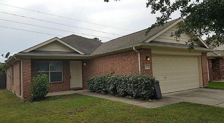 1st image of 20031 Sweet Magnolia Pl