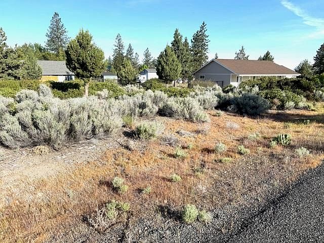 2nd image of 1 Lot Lake Shastina Wildhorse Pl Unit 9-14