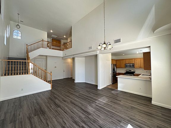 5th image of 4672 San Severo St