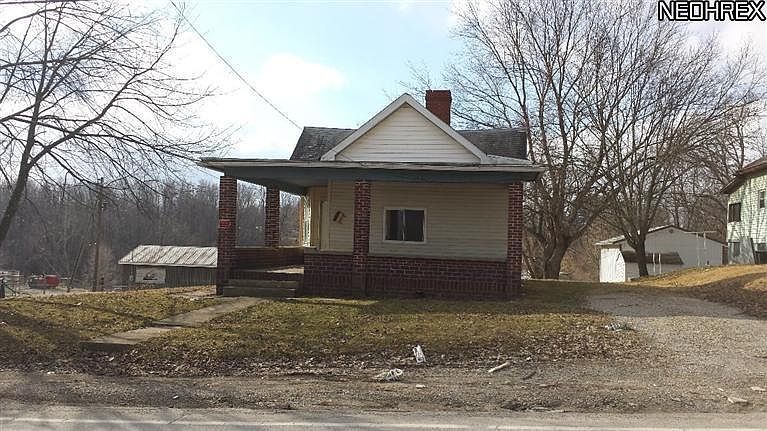 1st image of 1656 Sharon Ave