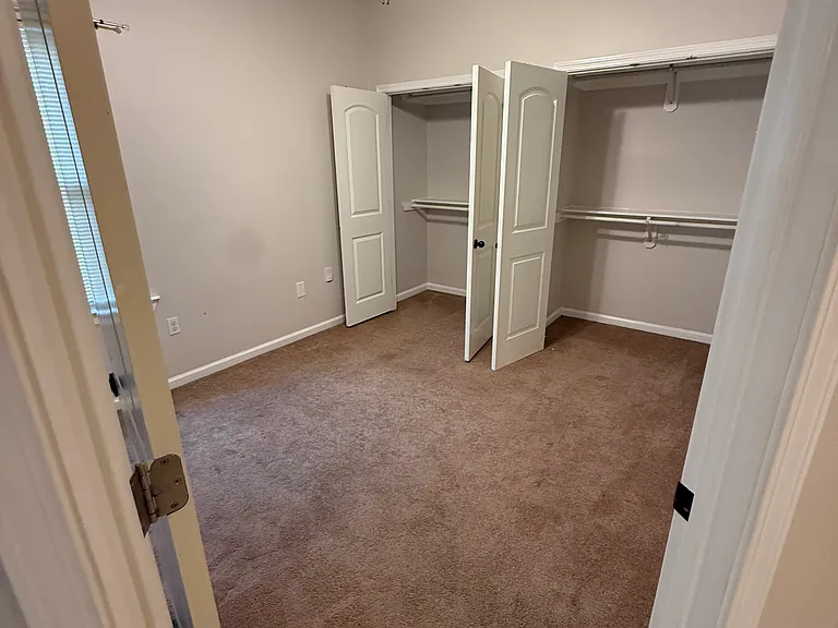 3925 Clematis St — Photo 14