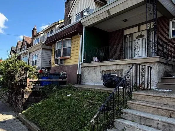 1713 Bridge St, Philadelphia, PA 19124