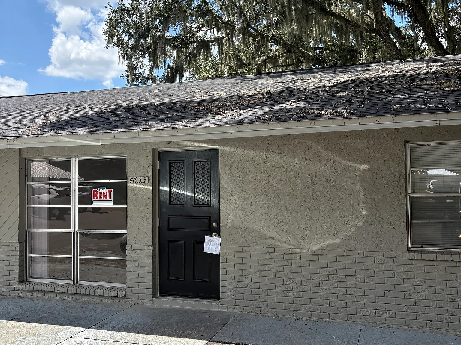 3 bed, 1.5 bath, 1100 sqft, $1,495 — Photo 1
