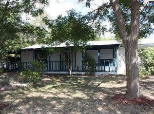 112 W Acorn Ct, Ingram, TX 78025