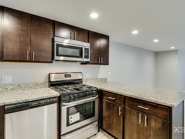 4847 N Kilbourn Ave #1 — Photo 11