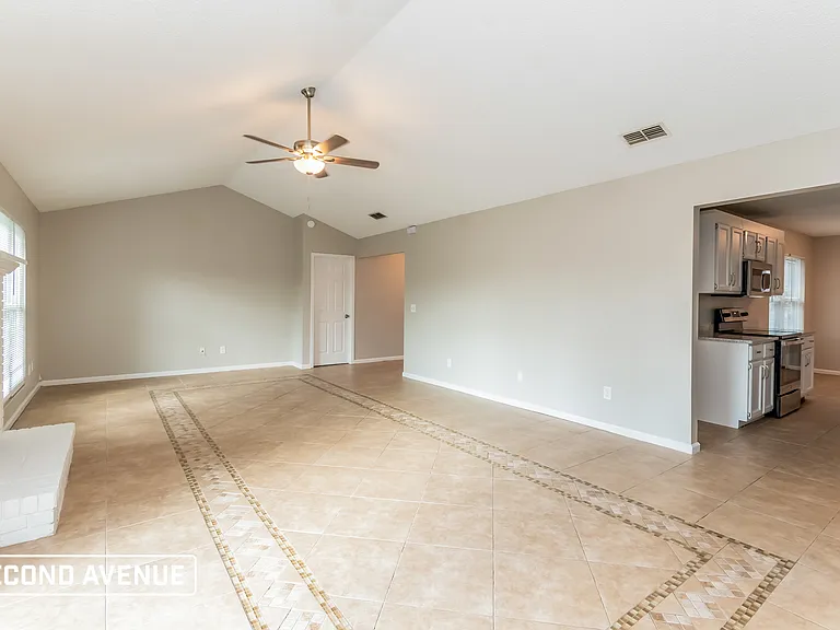8236 Hot Springs Dr N — Photo 8