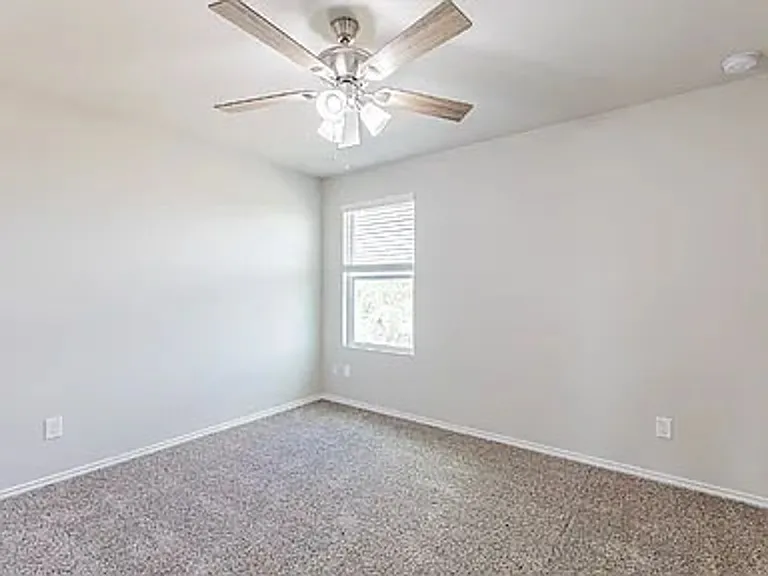 169 Damon Dr — Photo 21
