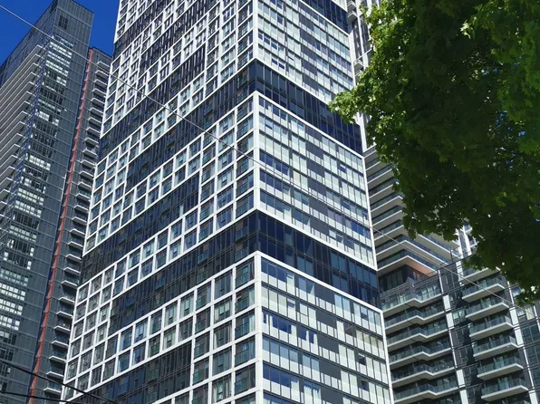 181 Dundas St E, Toronto, ON
