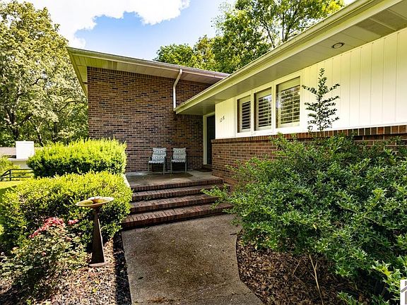 3rd image of 1218 Dogwood Dr