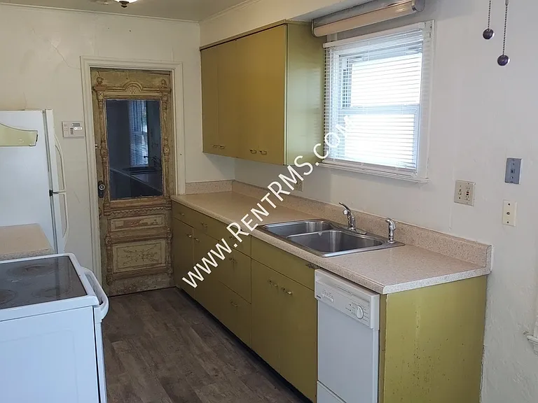3101 SW Dorr St — Photo 7