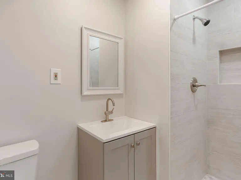 1454 McLean Mews Ct — Photo 26
